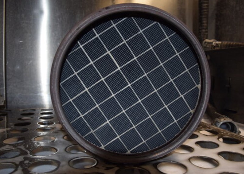 DPF filter za auto u autima dizelskim motorom